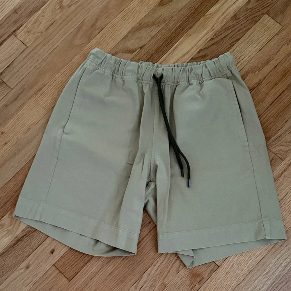 Men's PS Paul Smith Tan Shorts with Drawstring worn once - Picture 1 of 4
